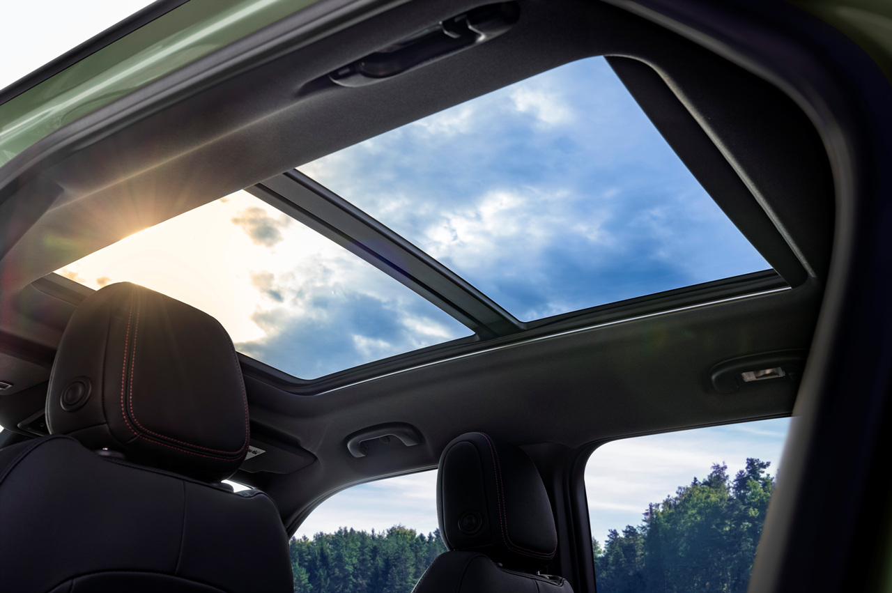 트레일블레이저 리콜 실내 상부 파노라마 썬루프 사진