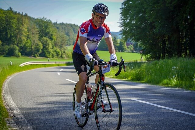 관절 건강과 면역력 강화하는 운동 루틴