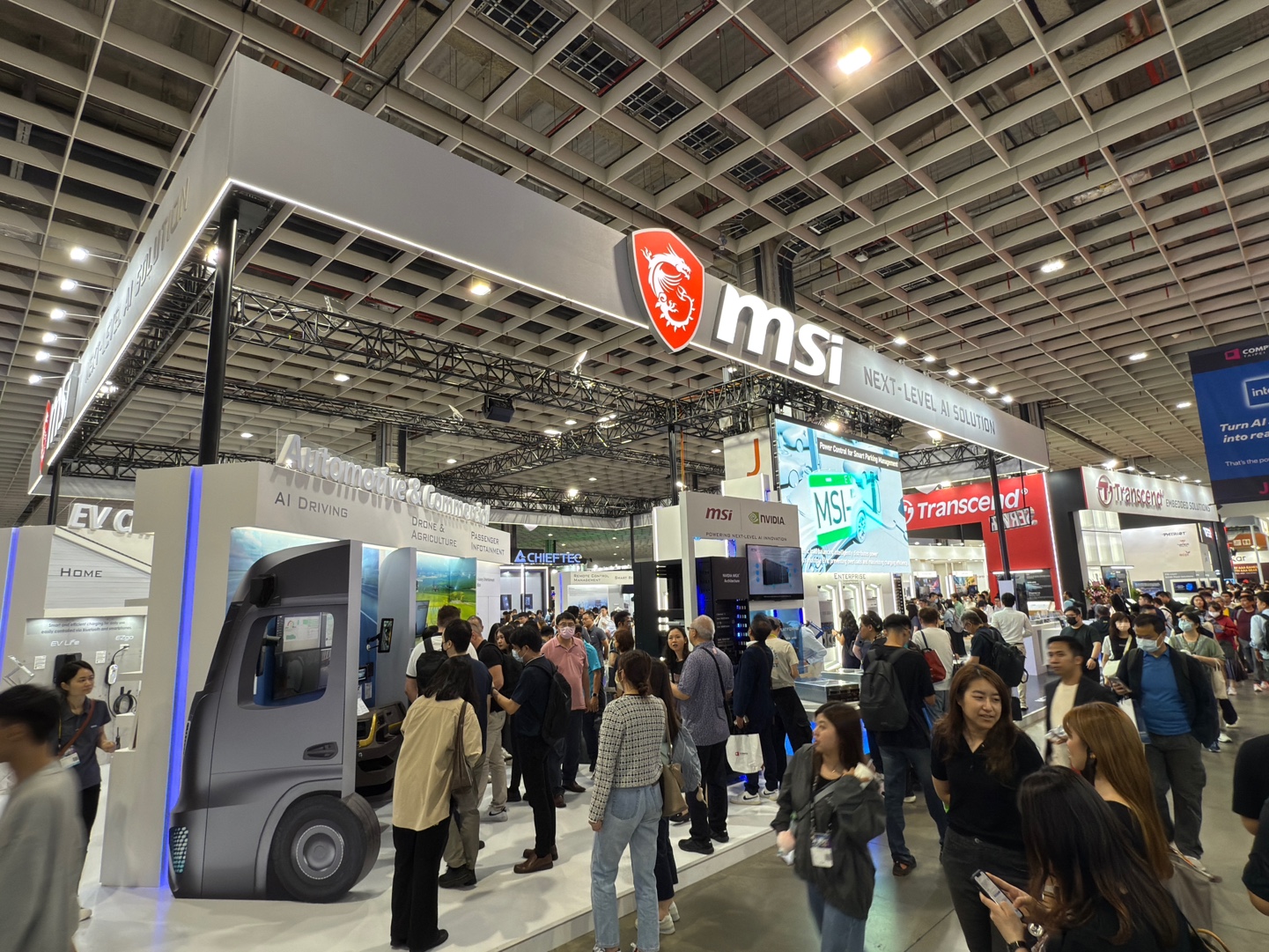 [현장 스케치] &lsquo;AI Next&rsquo; 시대를 마주한 현장 - COMPUTEX 2025 in 타이베이