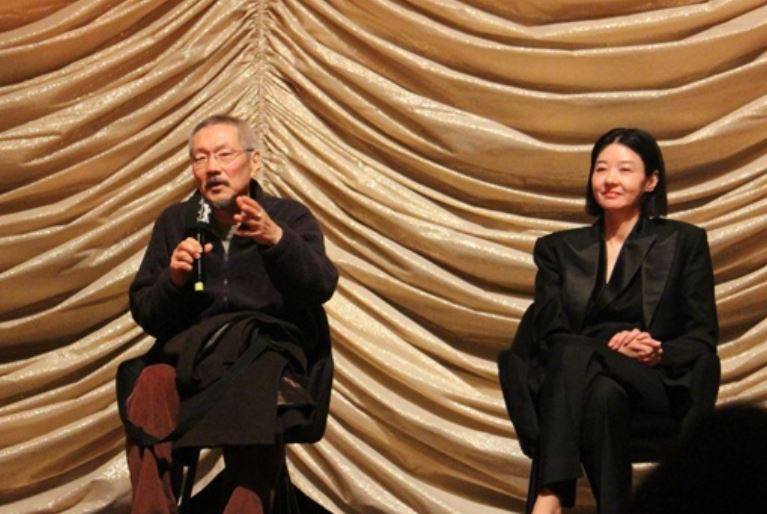 김민희 홍상수 근황 혼외자 출산 전와이프 나이 영화 직업 프로필