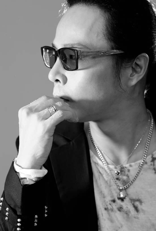 김태원 흑백사진