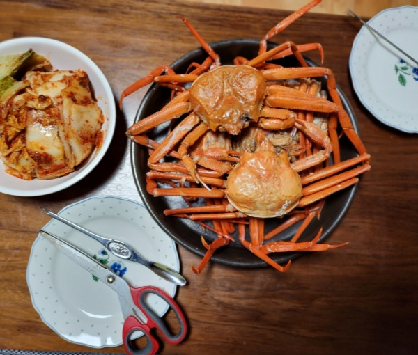맛있는 김장김치와 홍게 먹기