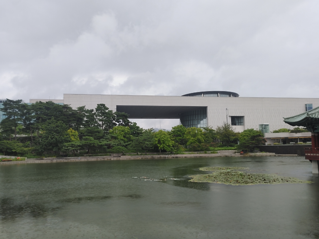 비 오는 날 서울 실내 명소 추천: 폭우에도 즐기는 도심 속 힐링 공간