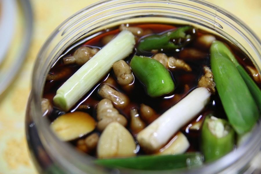 초석잠절임 담근 모습