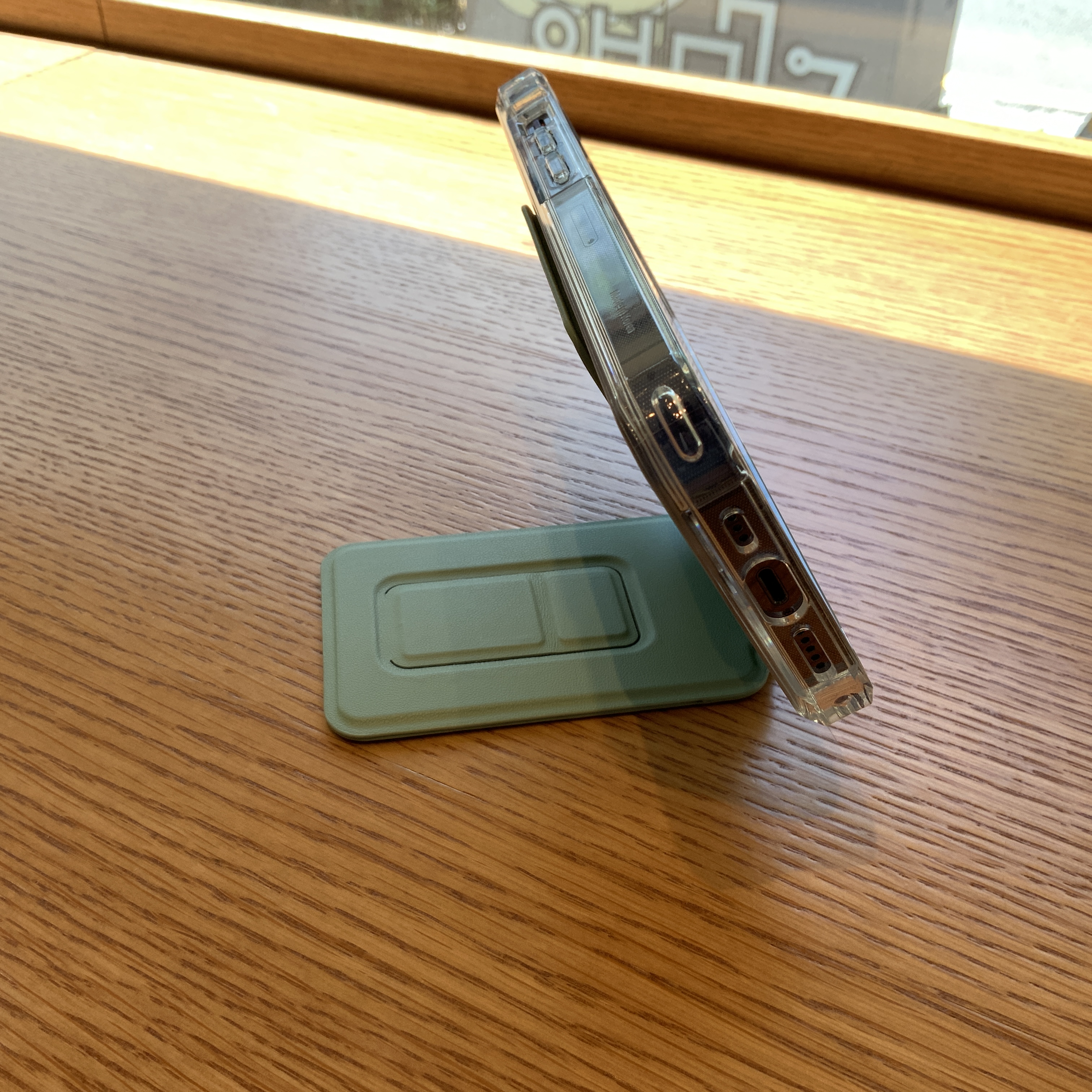 MOFT트라이팟스탠드_맥세이프거치대