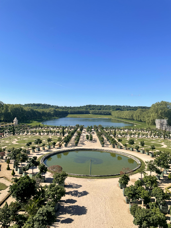 베르사유 궁전 밖 라토나분수 좌측 오렌지 정원2