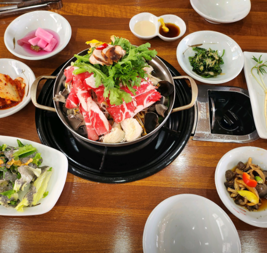 6시내고향 포천 버섯 한우 샤브샤브