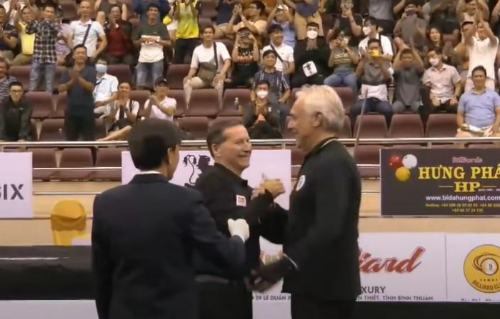 2022 호치민 3쿠션 월드컵 대회 우승자 에디 먹스(좌)와 마르코 자네티