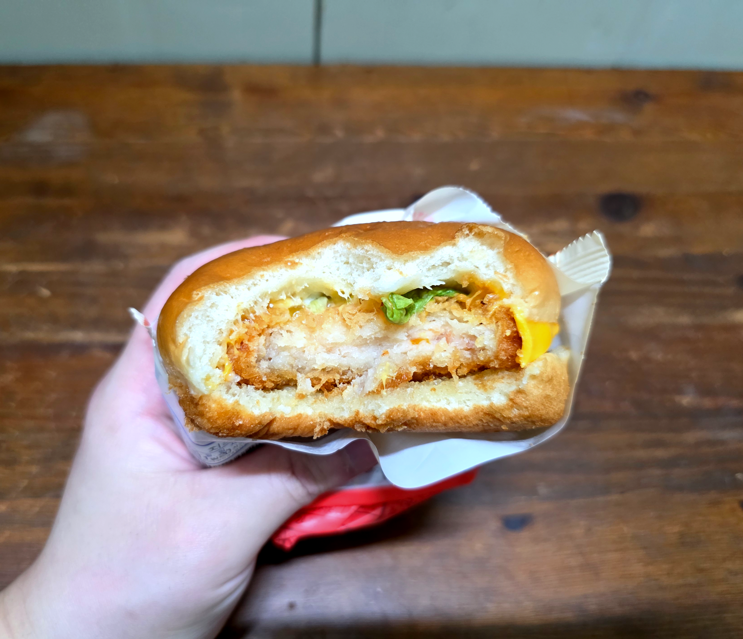 GS25신제품_치즈새우버거