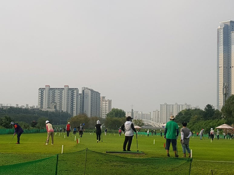 전주 마전교파크골프장. 전북 전주시 완산구 서신동 738-8
