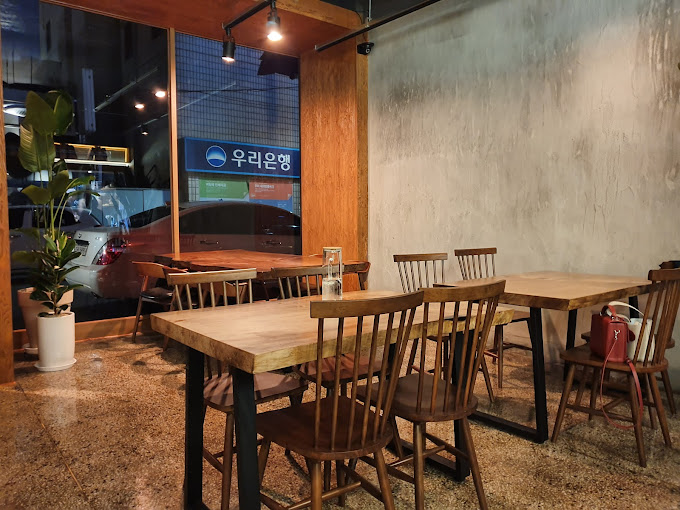 흥인동 '요리하는 돌아이'셰프 '디핀'