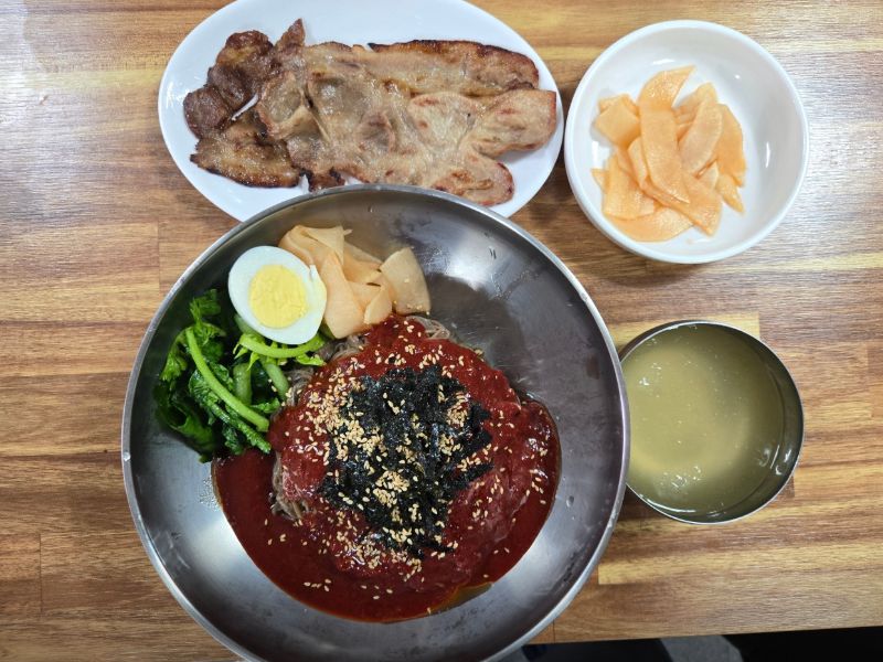 김장군막국수