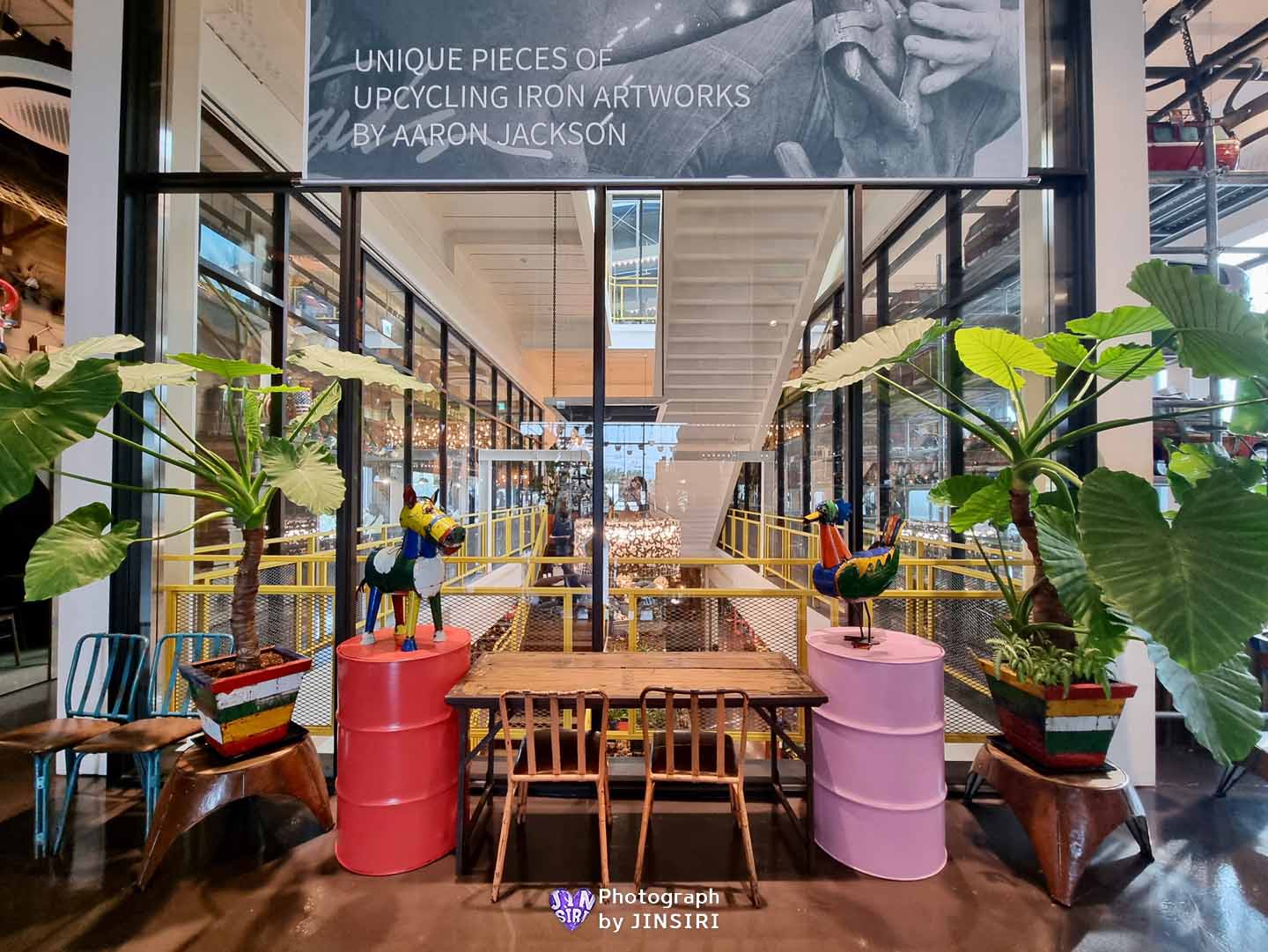 ๊นํฌ ์์ด ๋ณตํฉ๋ฌธํ๊ณต๊ฐ ๋ํ ๋ธ๋ฐ์น ๋ฒ ์ด์ปค๋ฆฌ ์นดํ 55๊ฐค๋ฐ