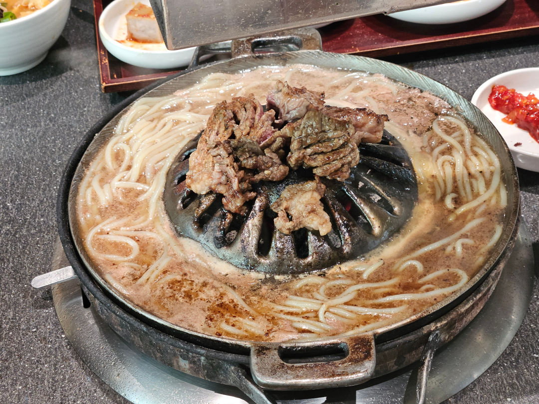 해운대 암소갈비집 감자사리면