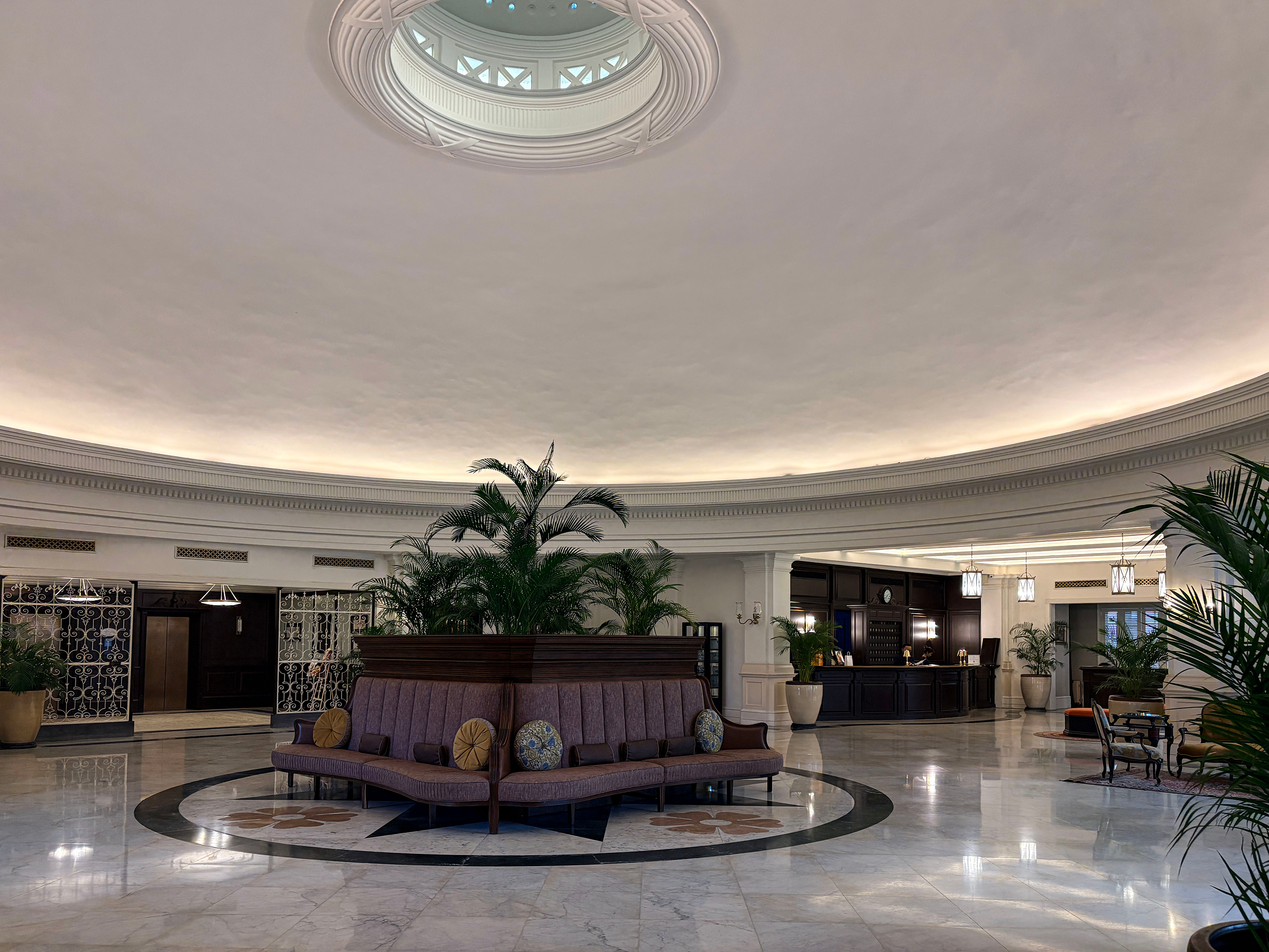 E&amp;O Hotel Heritage Wing 로비