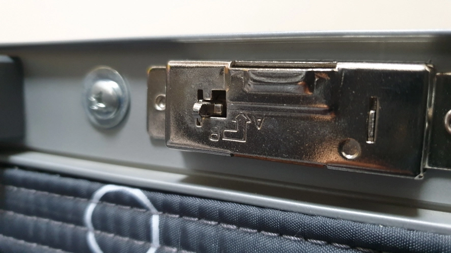 캐리어 잠금상태