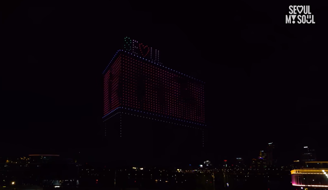 드론쇼. 전광판 효과