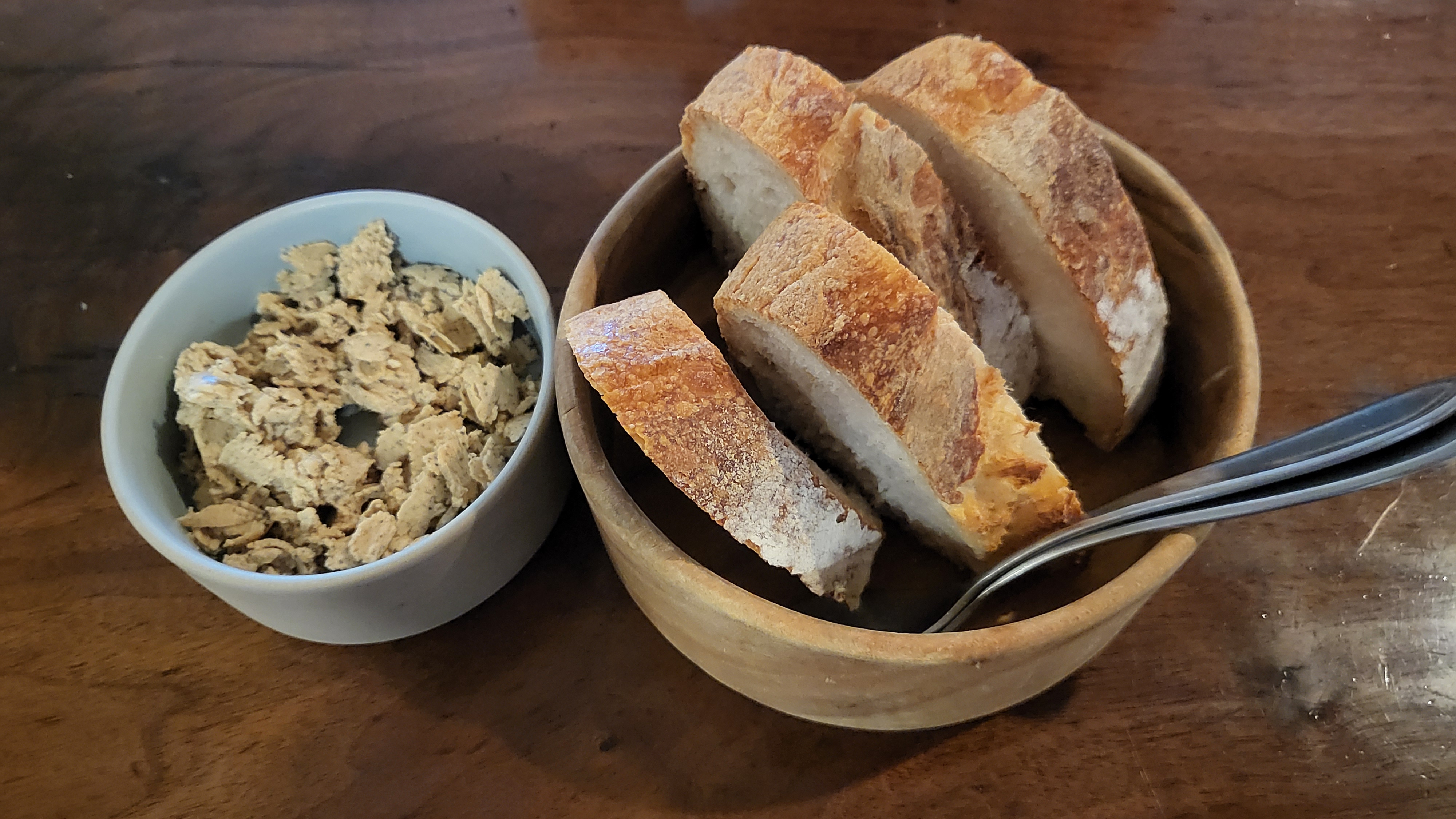 트러플버터위드사워도우