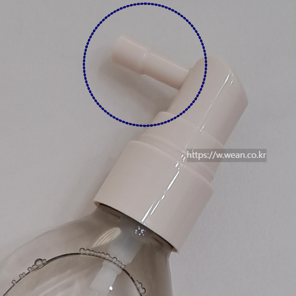 토닉의 스프레이 부분이 강조되어 있어요.