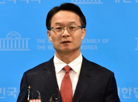 조해진 대통령 내각 총사퇴 기자회견 이유