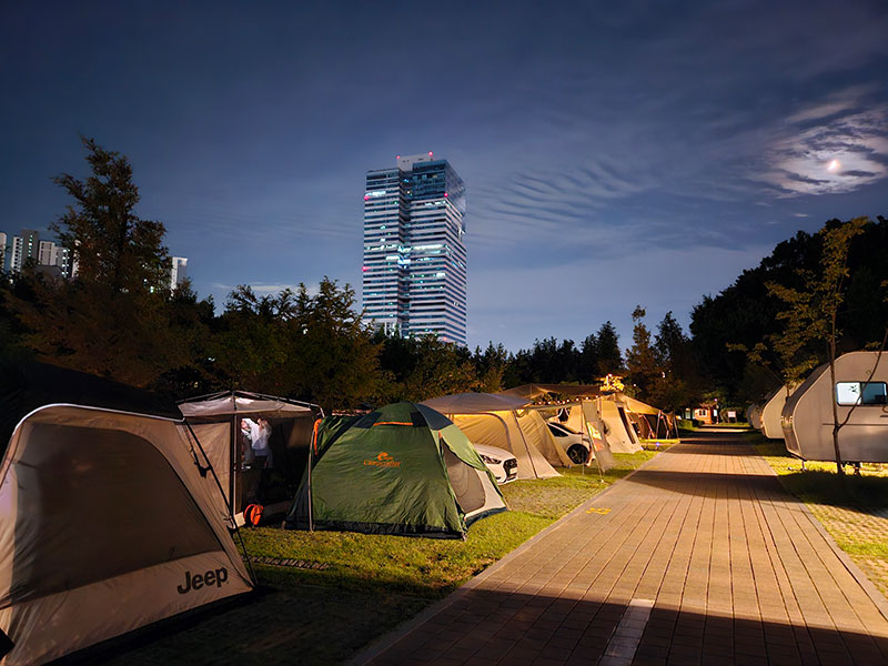 광교호수공원 가족캠핑장 야경2