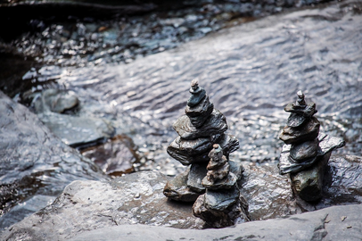 감정에 휘둘리지 않는 법: 내면의 평정 유지하기