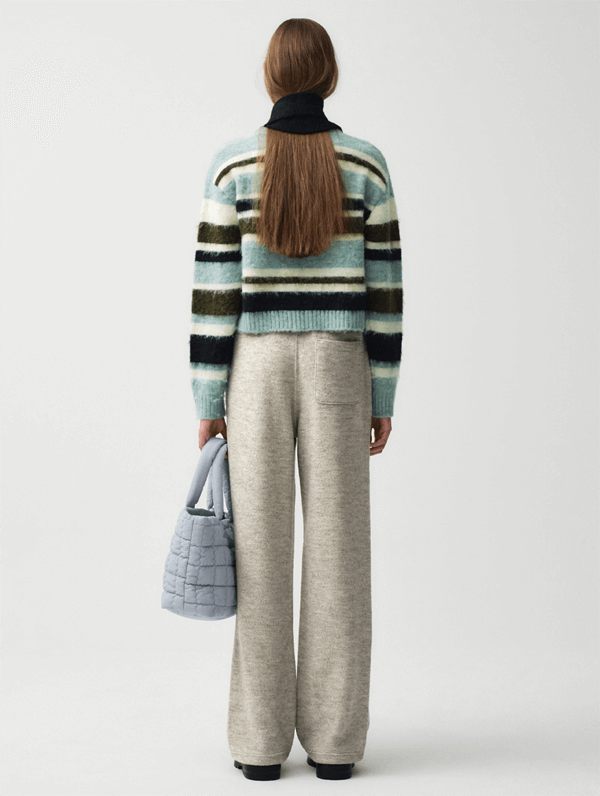 싱크로유 12회 카리나 니트