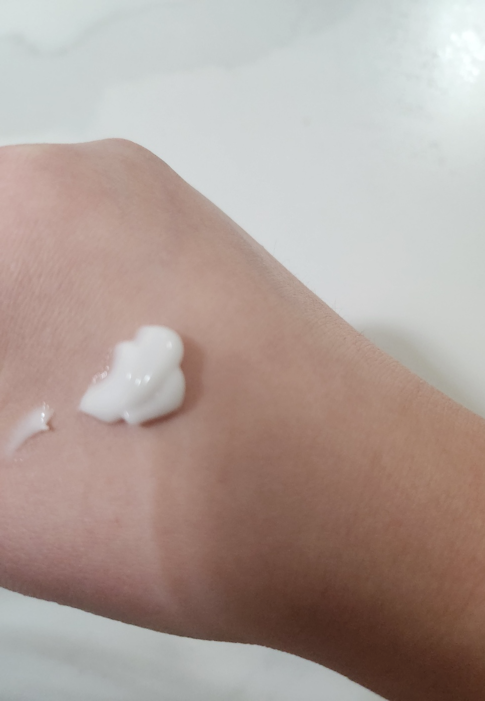 더랩바이블랑두-클리어-히알-물광-크림-제형