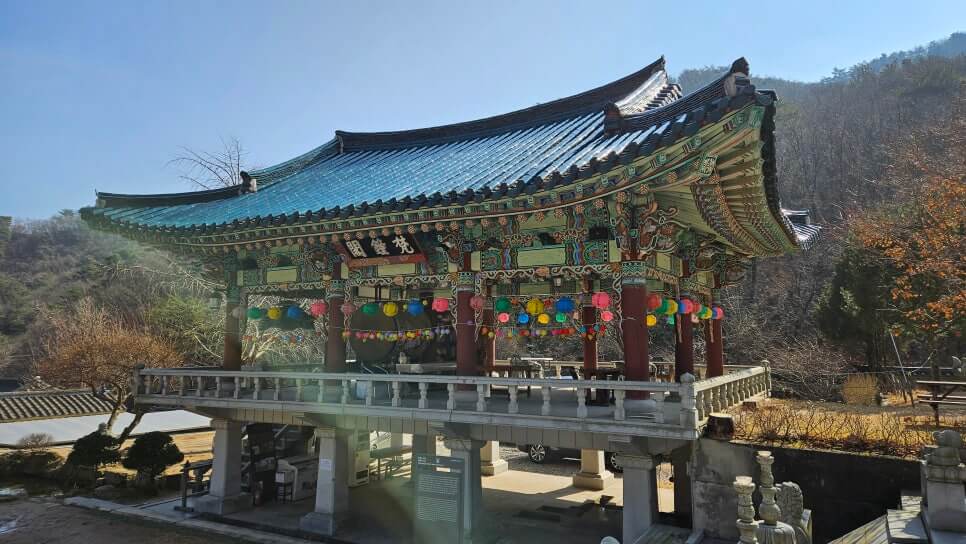 의정부 회룡사 : 도심 가까이에서 만나는 왕실 인연의 천년 고찰