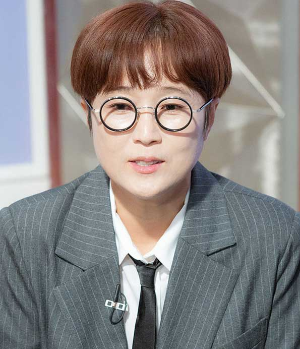 라스 송은이