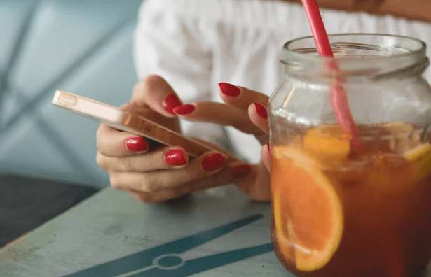 스마트폰 중독 탈출! 스크린 타임 줄이는 과학적 방법 5