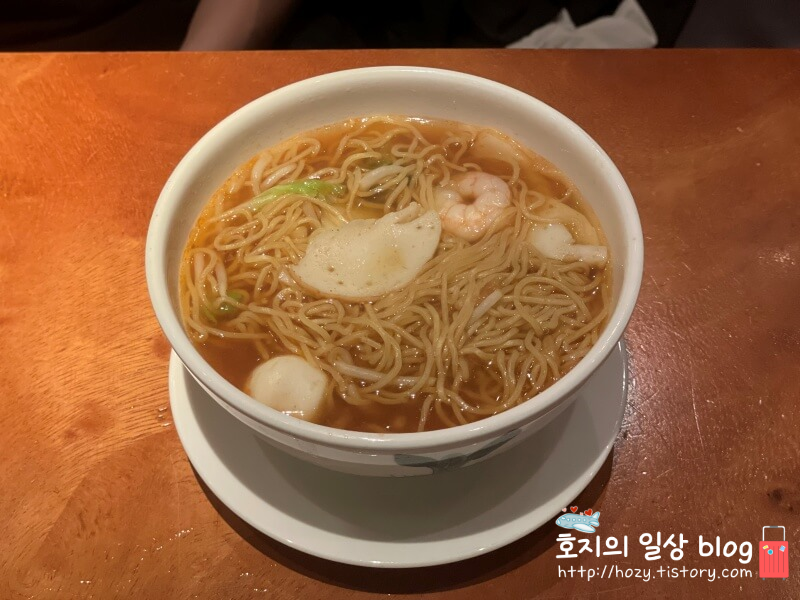 JW메리어트 싱가포르 조식 새우탕면