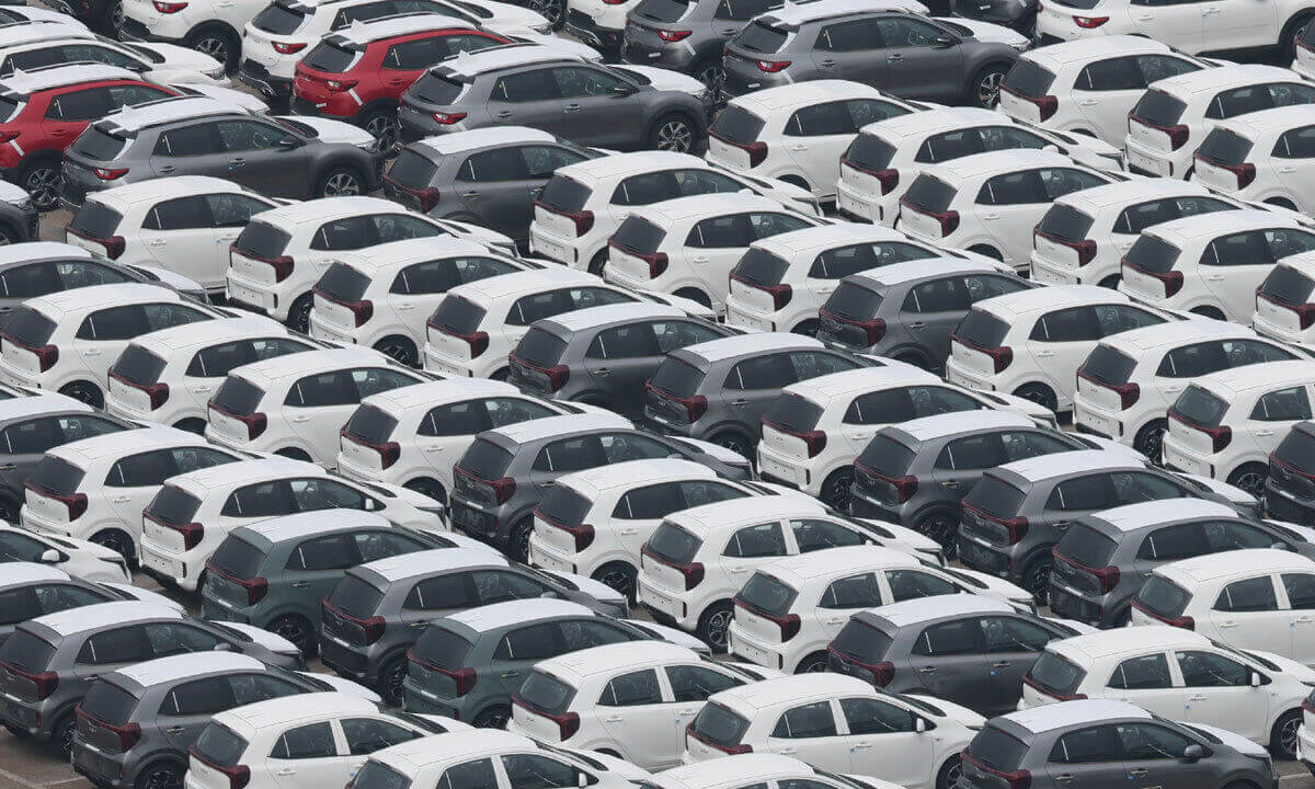 미국 "예외없어" 자동차 관세 전쟁, 한국 관련 주식 전망과 투자 전략