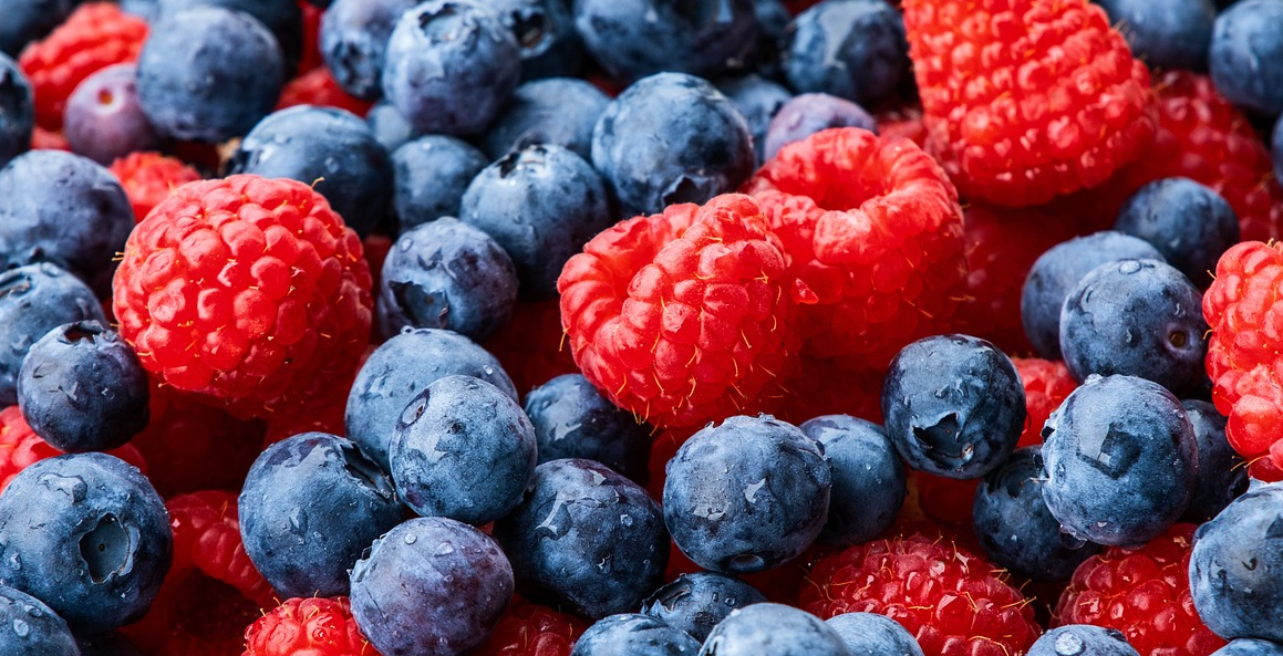 요즘 뜨는 슈퍼푸드 베리 비교 (아사이베리, 라즈베리, 블루베리)