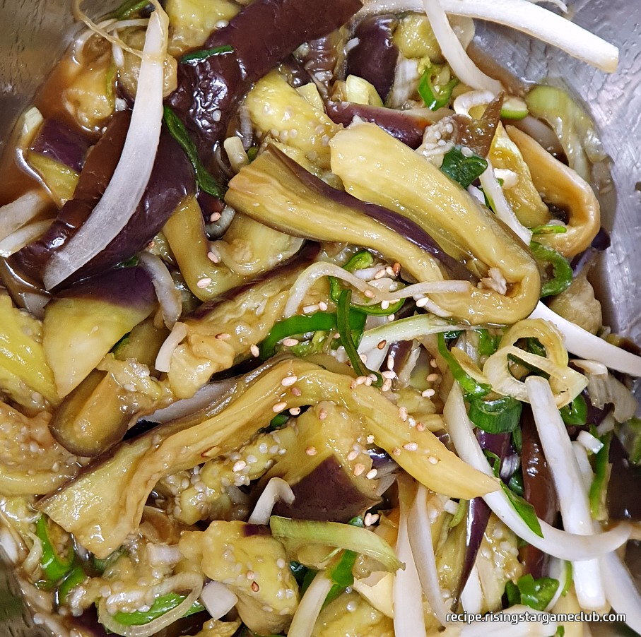 잘 무쳐진 가지 무침 사진