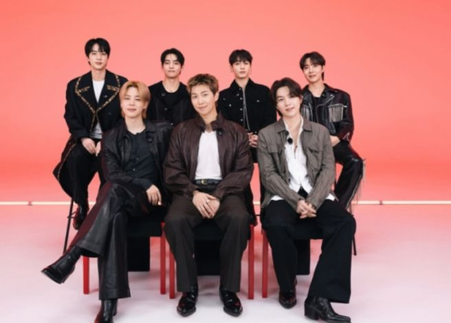 방탄소년단 아리랑, BTS, 아리랑, 고양콘서트, BTS월드투어, 훌리건, 정국, 지민, 뷔, 제이홉, 진, 슈가, RM, 고양종합운동장, 빅히트뮤직, K팝, 팔찌도난, 태극기무대, 경회루파빌리온, 아미