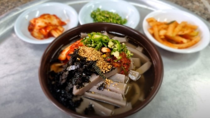 [생생정보 수구레국밥] 두연 할머니 수구레국밥&amp;#44; 대구 현풍의 70년 전통 맛집