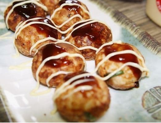 일본의 타코야키와 오코노미야키: 오사카의 간식 천국