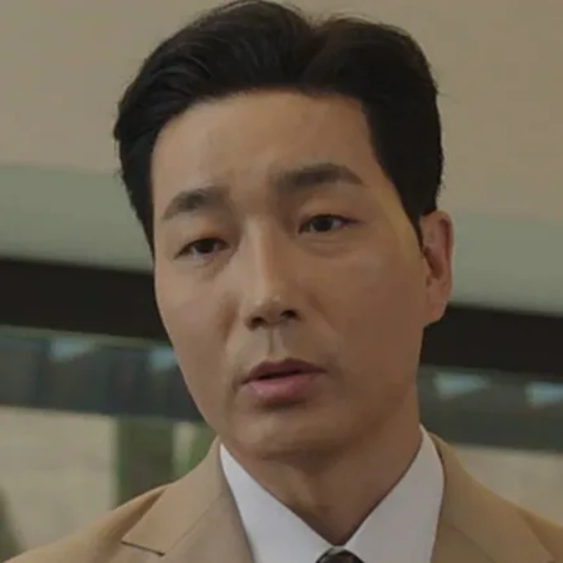 머리를 올려 내 남편과 결혼해줘에서 이석준을 맡은 배우 하도권