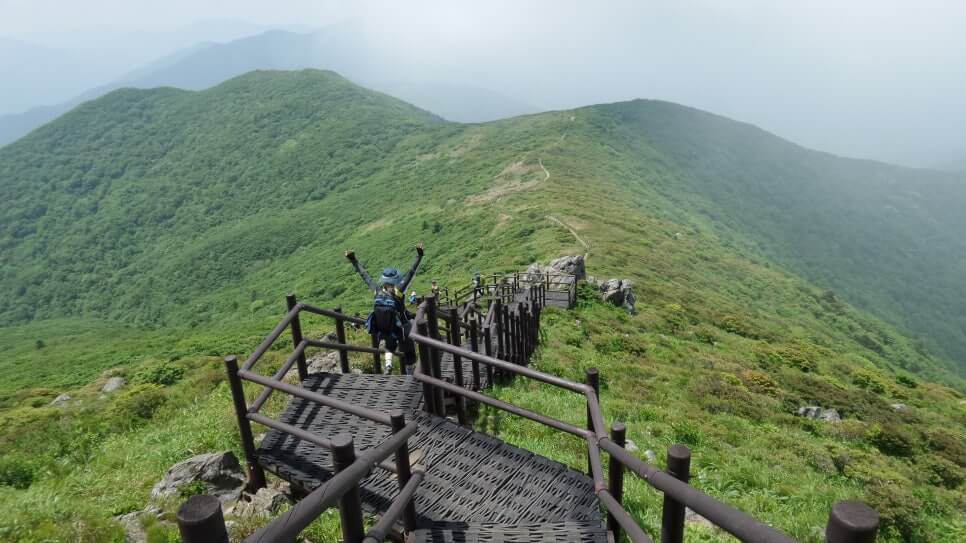 100대 명산 등산하기 마흔 여덟번째 무주 덕유산 사계절이 살아 숨 쉬는 국립공원의 깊은 품으로 떠나는 여행