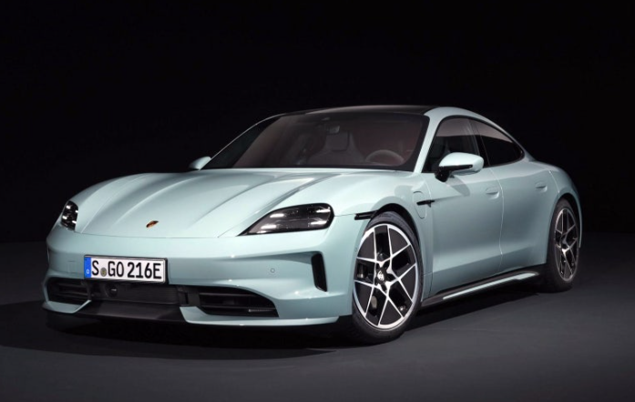 신형 포르쉐 전기차 타이칸 디자인 실내 공간 성능 주행거리