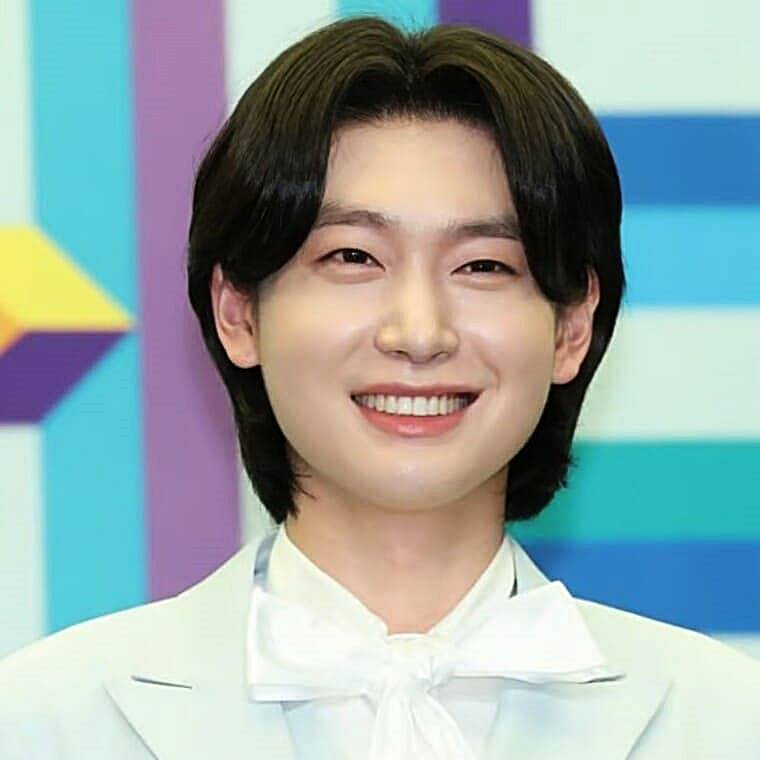 가수-김용빈