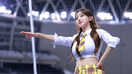 &lsquo;박수종&hearts;이주은&rsquo; 열애설에 침묵&hellip; 변신 의미는?