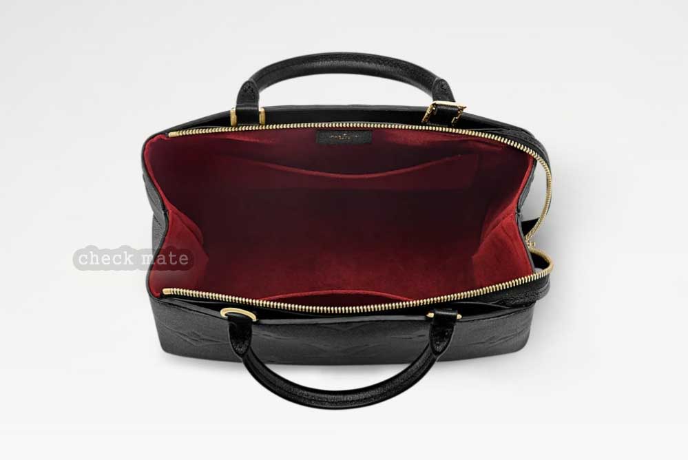 루이비통 쁘띠드팔레 내부