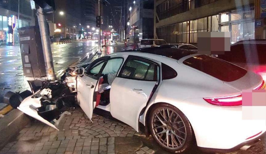 국민의힘 대통령실 행정관 최단비 변호사 포르쉐 뺑소니 사고 음주운전 논란 남편 몸매 무한도전