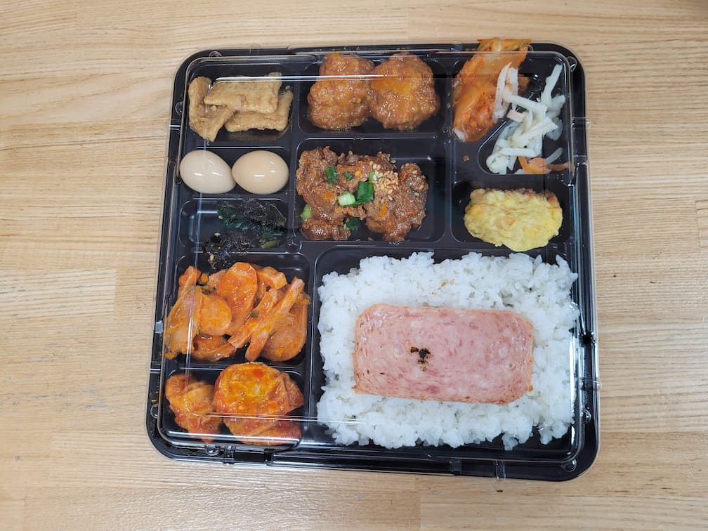 도시락 개봉 후 전체 구성