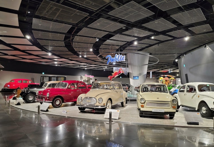 용인삼성화재 교통박물관: 과거와 현재의 자동차