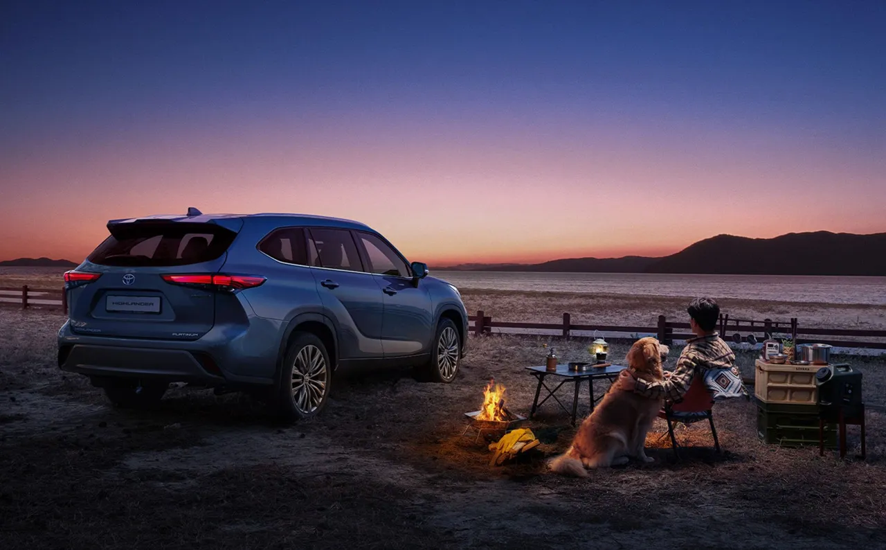 토요타 하이랜더 하이브리드 차량 이미지