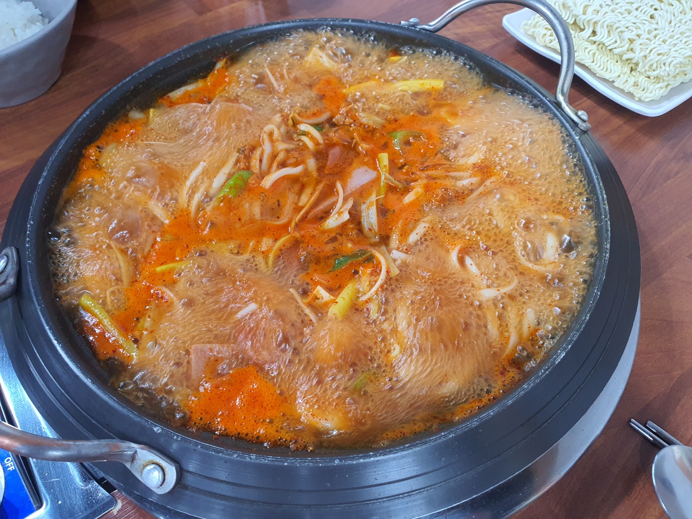 본가부대찌개