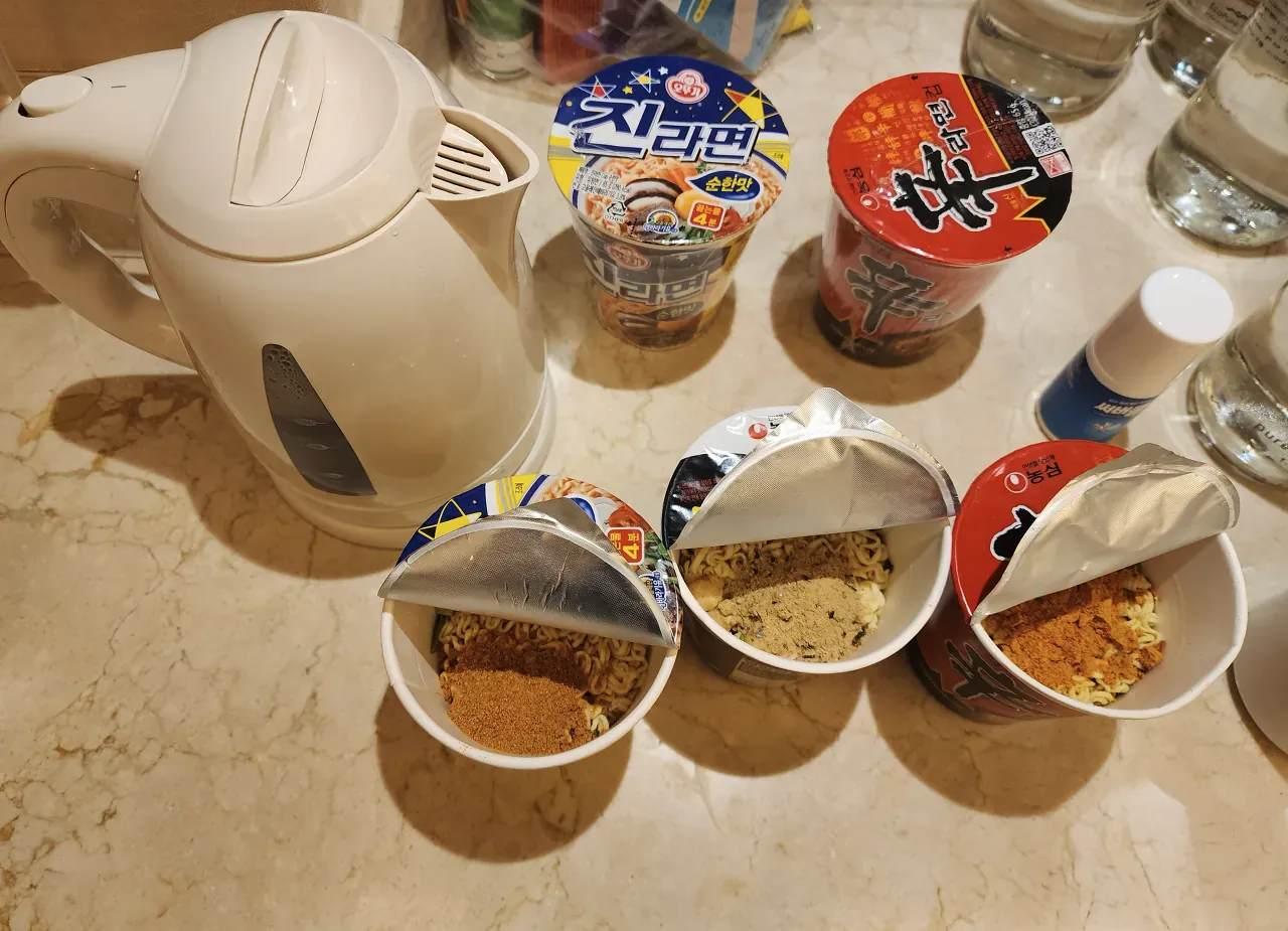 샹그릴라리조트컵라면
